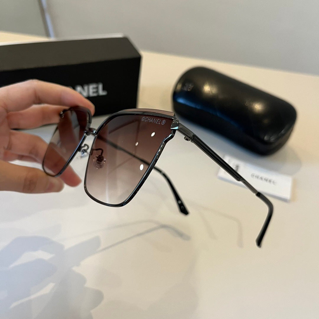 Chanel Oversized Red Lens Sunglasses for Men & Women - 997762 - detail image 3