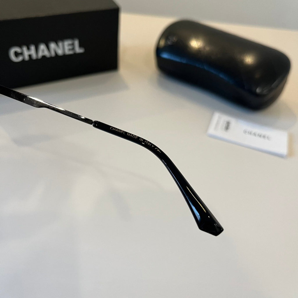 Chanel Oversized Red Lens Sunglasses for Men & Women - 997762 - detail image 9