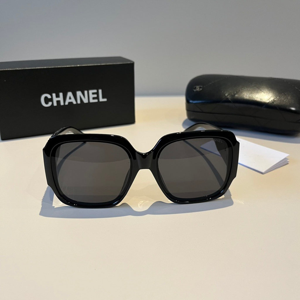 Chanel Fashion Black Lens Sunglasses for Men & Women - 997763 - detail image 2