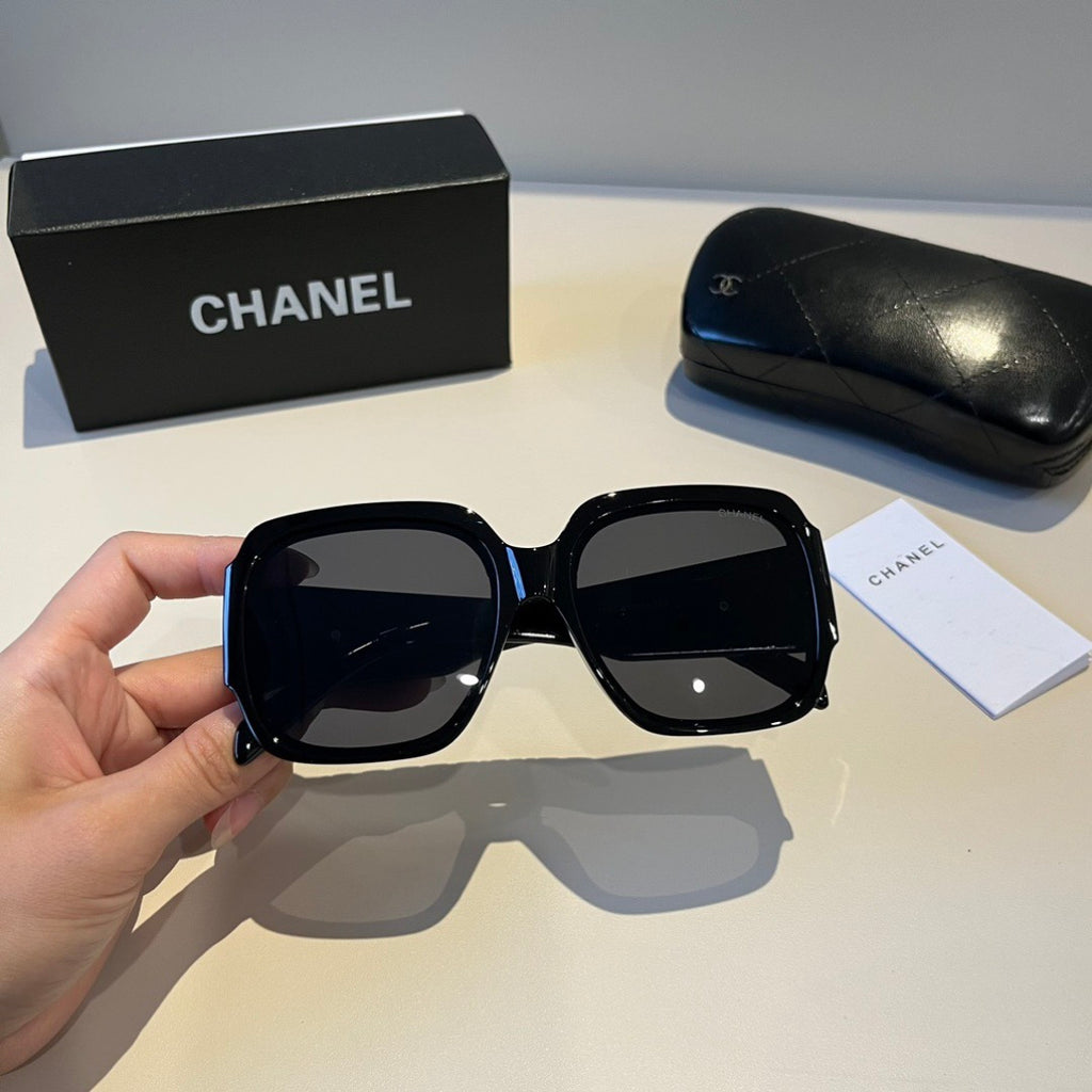 Chanel Fashion Black Lens Sunglasses for Men & Women - 997763 - detail image 5
