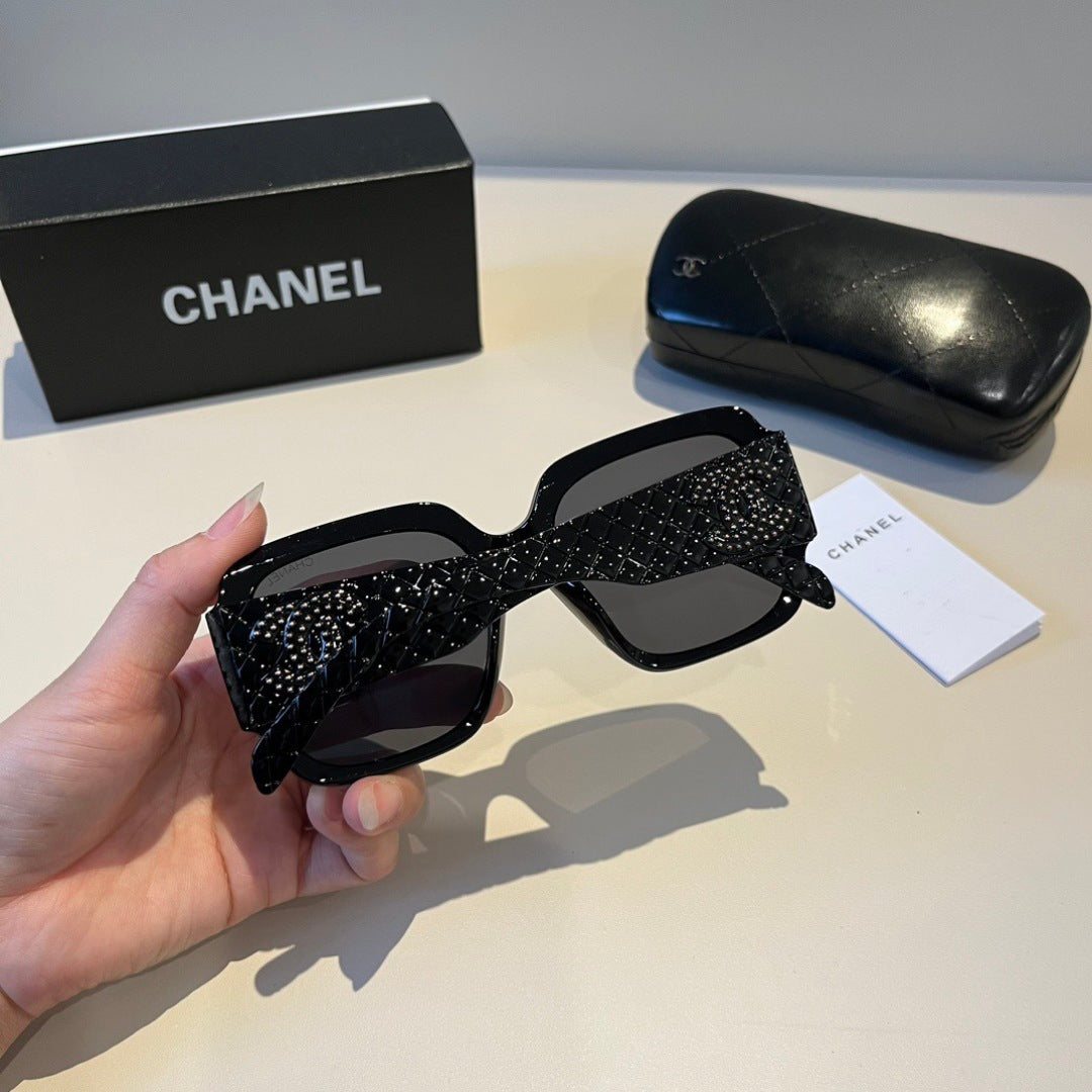 Chanel Fashion Black Lens Sunglasses for Men & Women - 997763 - detail image 7