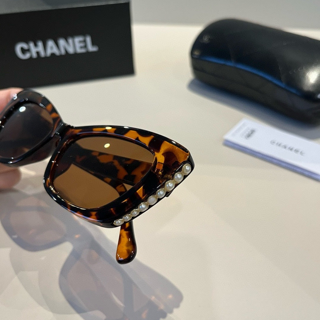 Chanel Cat-Eye Black Lens Sunglasses for Men & Women - 415264 - detail image 7