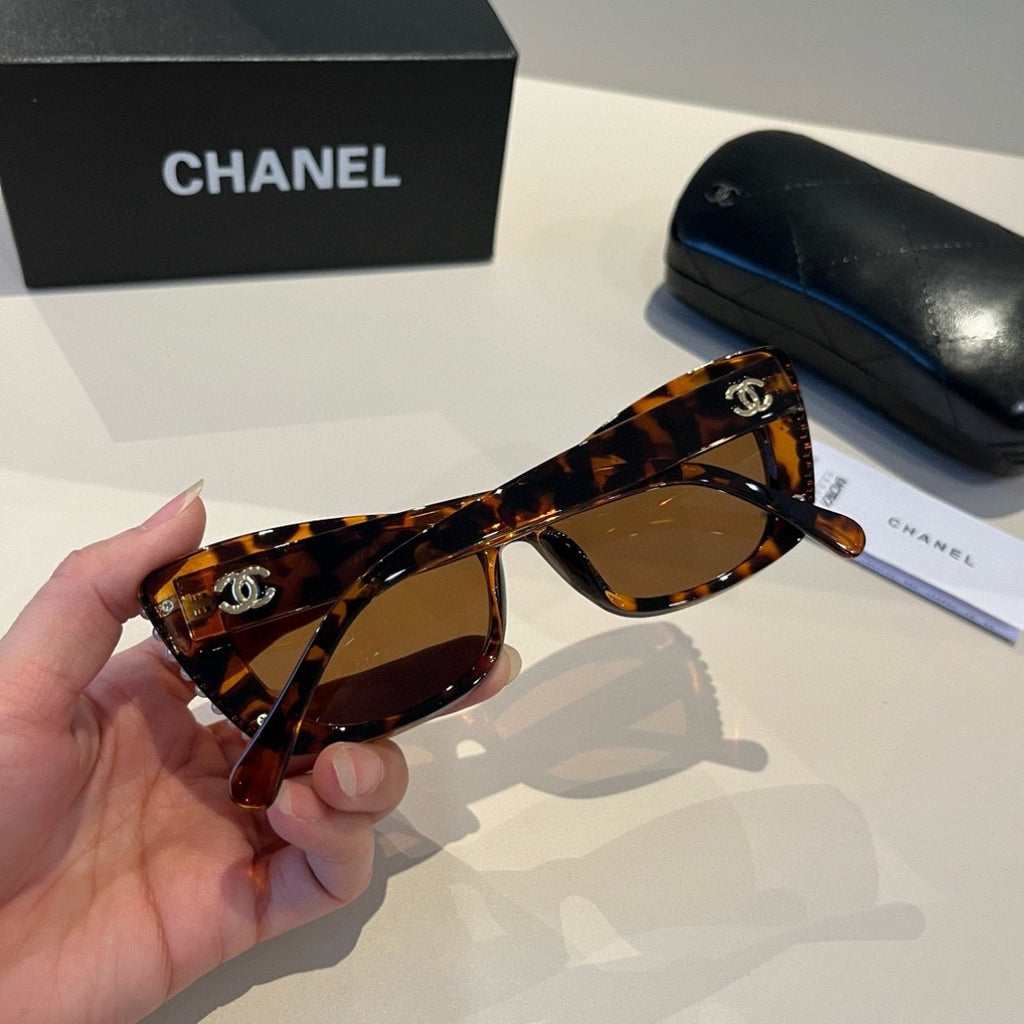 Chanel Cat-Eye Black Lens Sunglasses for Men & Women - 415264 - detail image 5
