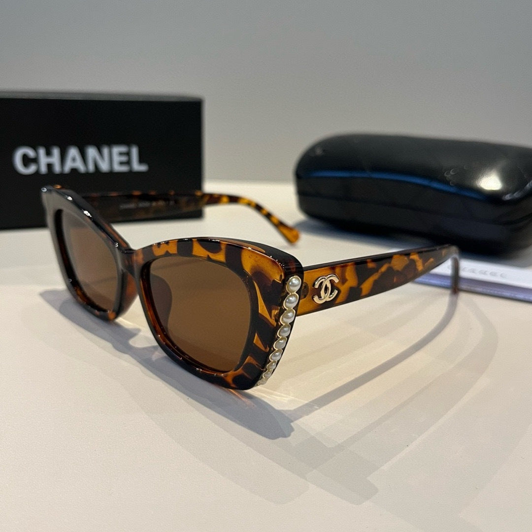 Chanel Cat-Eye Black Lens Sunglasses for Men & Women - 415264 - detail image 3