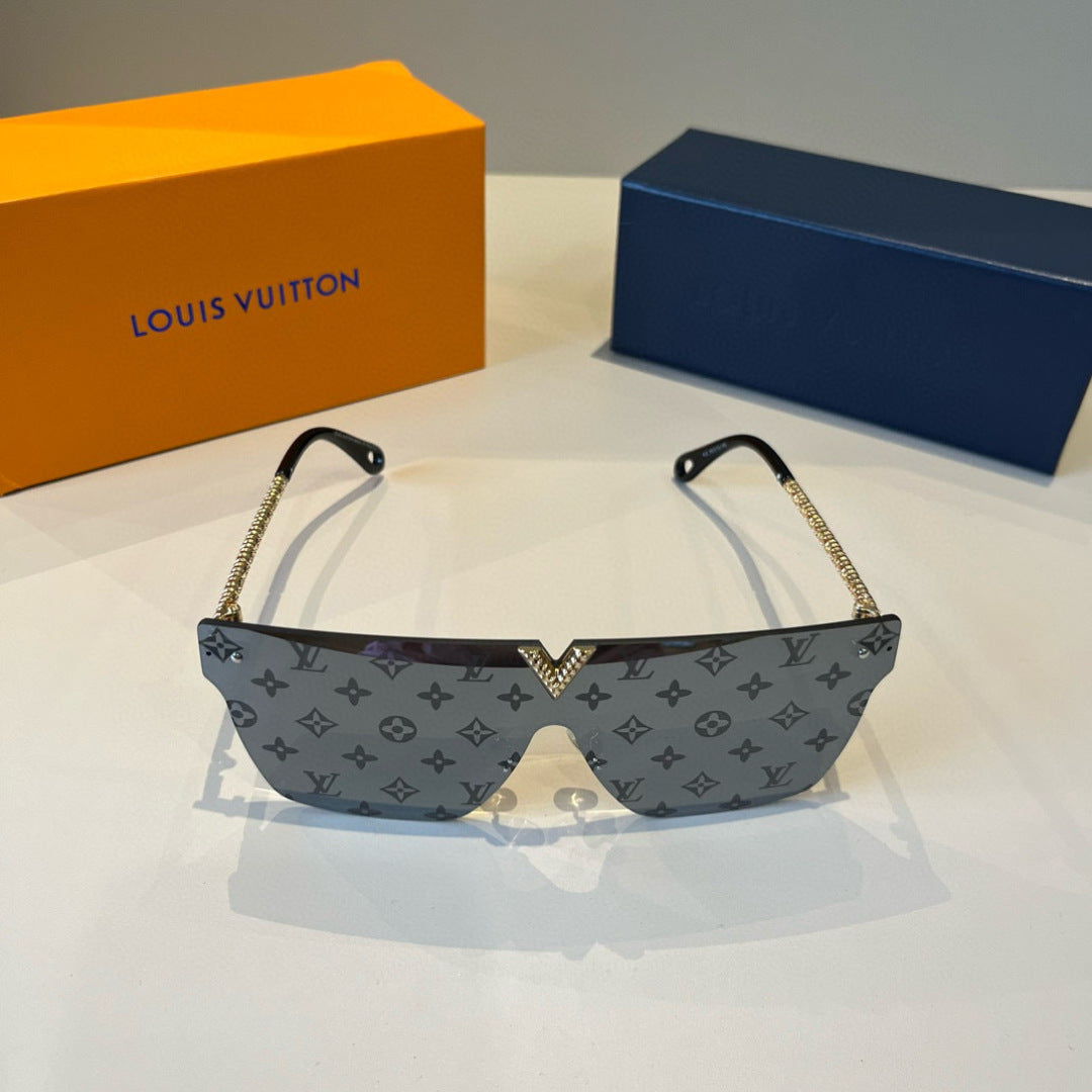 Louis Vuitton Metal Aviator Black Lens Sunglasses for Men & Women - 933805 - detail image 2