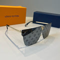 Louis Vuitton Metal Aviator Black Lens Sunglasses for Men & Women - 933805