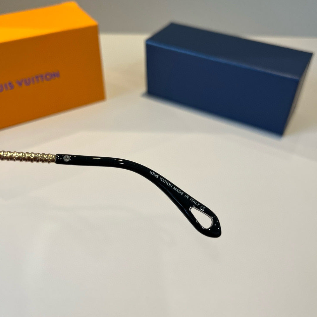 Louis Vuitton Metal Aviator Black Lens Sunglasses for Men & Women - 933805 - detail image 9