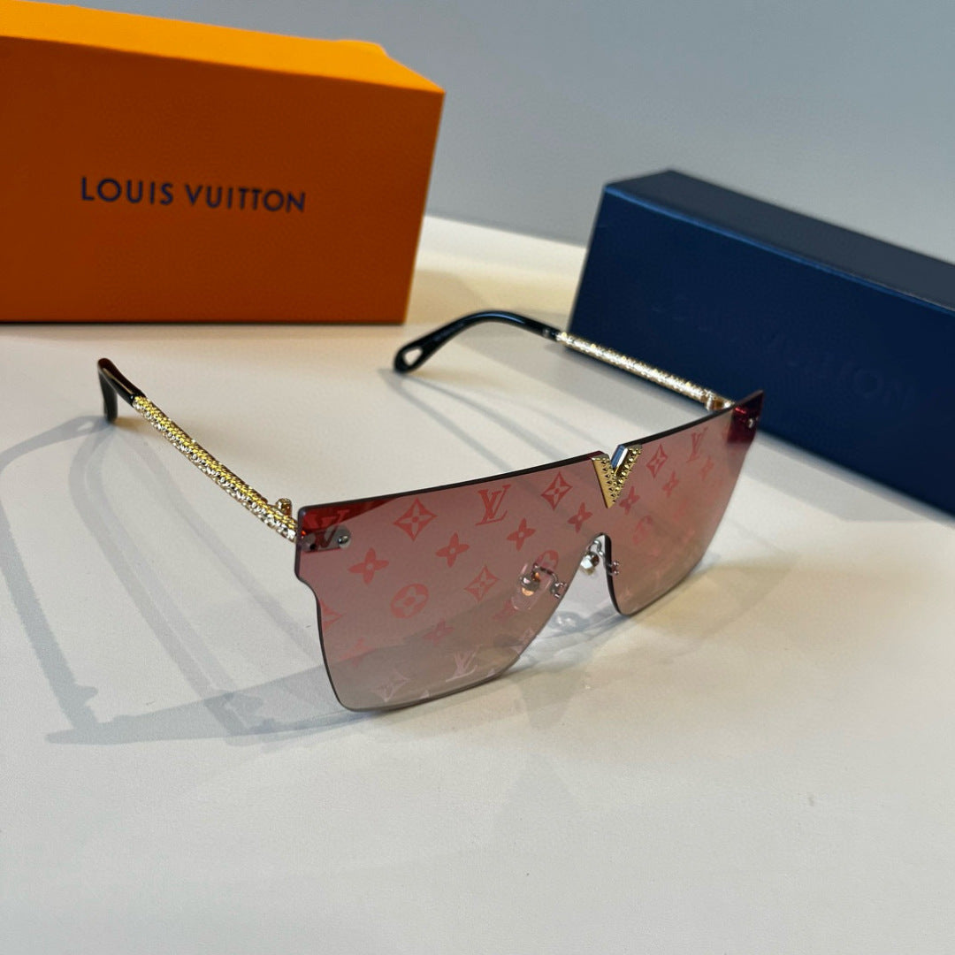 Louis Vuitton Metal Aviator Red Lens Sunglasses for Men & Women - 933807