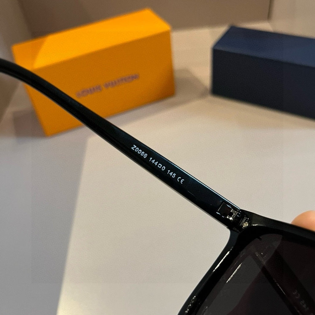 Louis Vuitton Fashion Gold Lens Sunglasses for Men & Women - 866895 - detail image 9