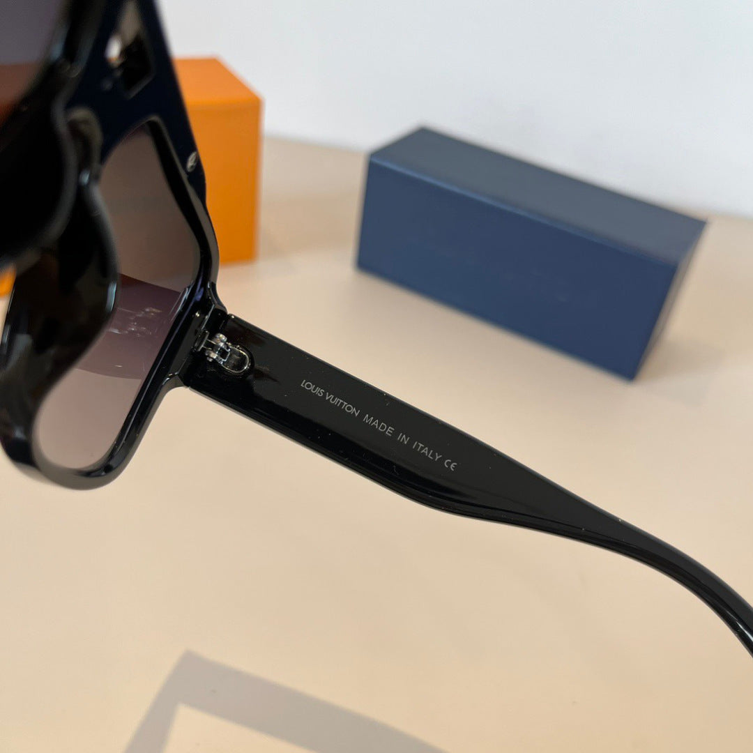 Louis Vuitton Metal Fashion Black Lens Sunglasses for Men & Women - 933812 - detail image 8