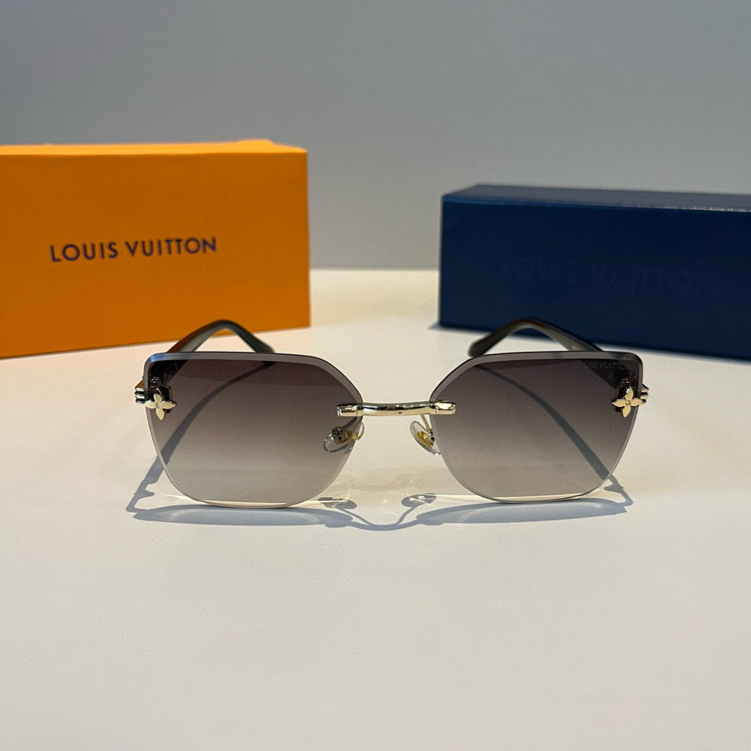 Louis Vuitton Fashion Gray Lens Sunglasses for Men & Women - 997420 - detail image 2