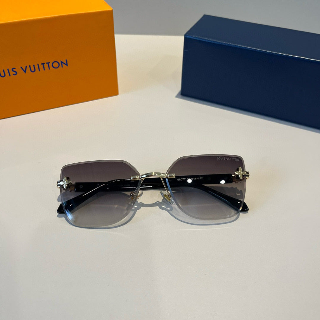 Louis Vuitton Fashion Gray Lens Sunglasses for Men & Women - 997420 - detail image 7