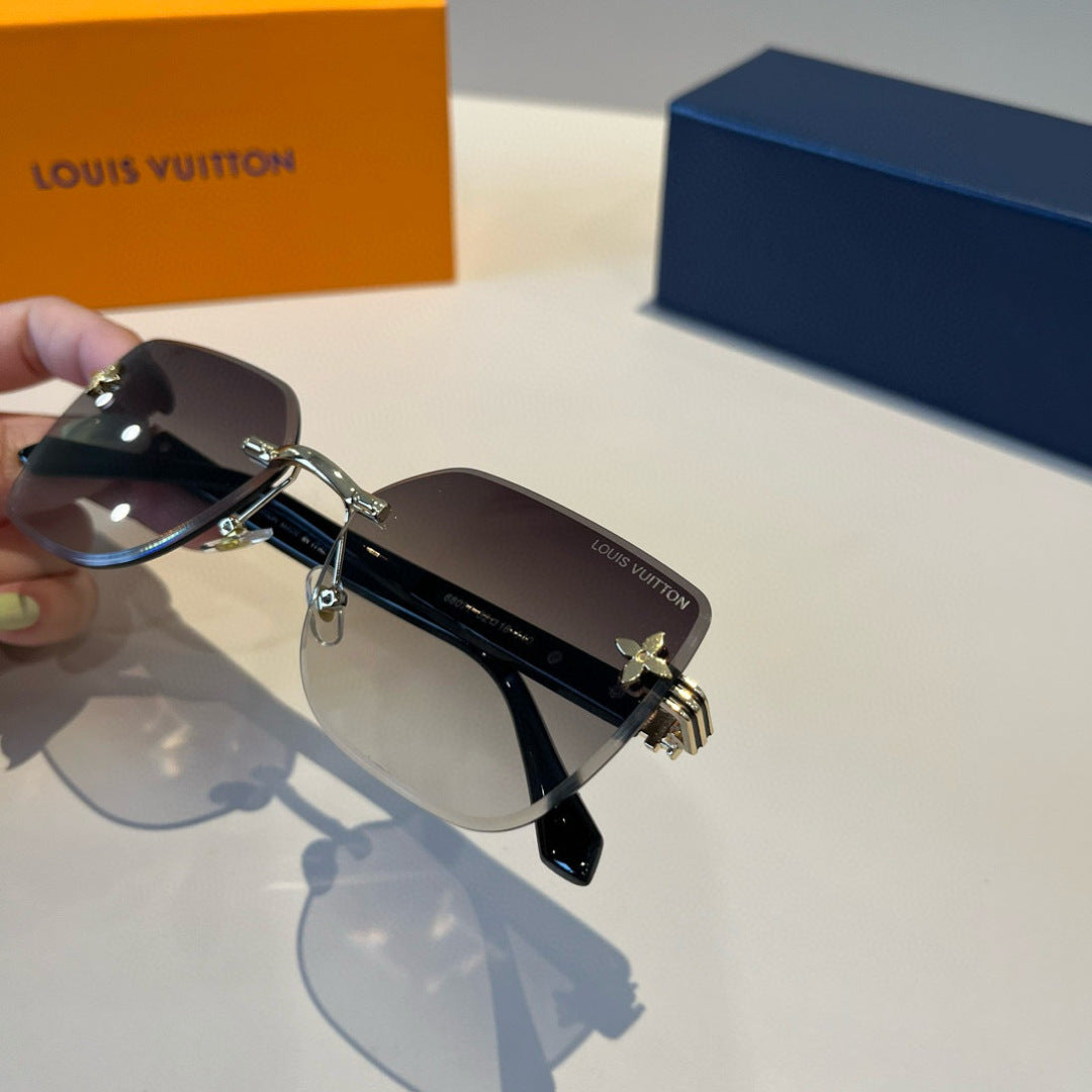 Louis Vuitton Fashion Gray Lens Sunglasses for Men & Women - 997420 - detail image 5
