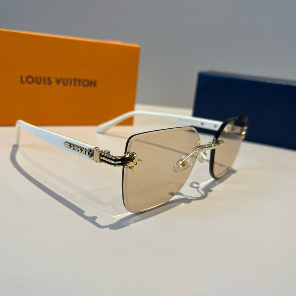 Louis Vuitton Fashion Gold Lens Sunglasses for Men & Women - 997421