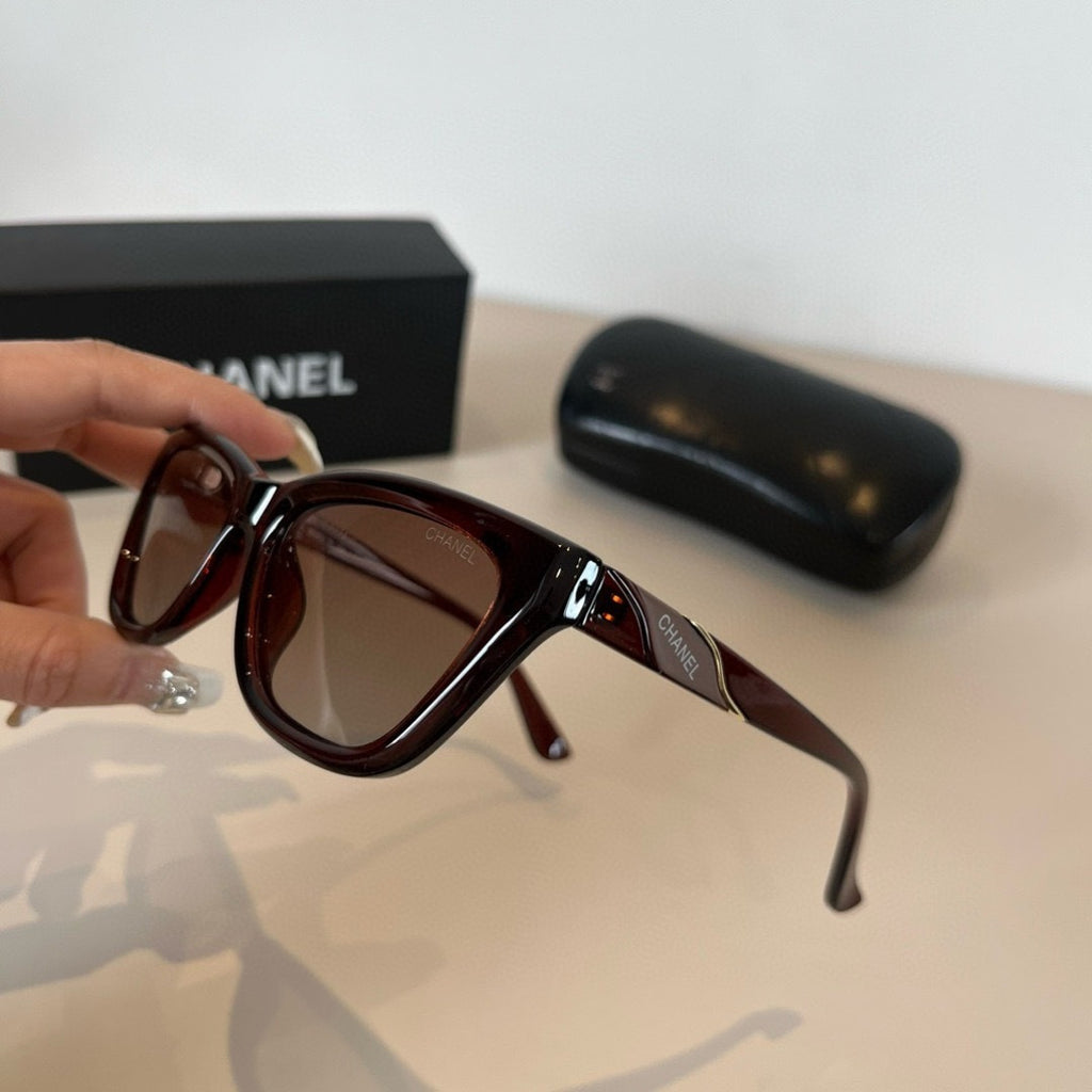 Chanel Polarized Fashion Brown Lens Sunglasses for Men & Women - 997769 - detail image 4