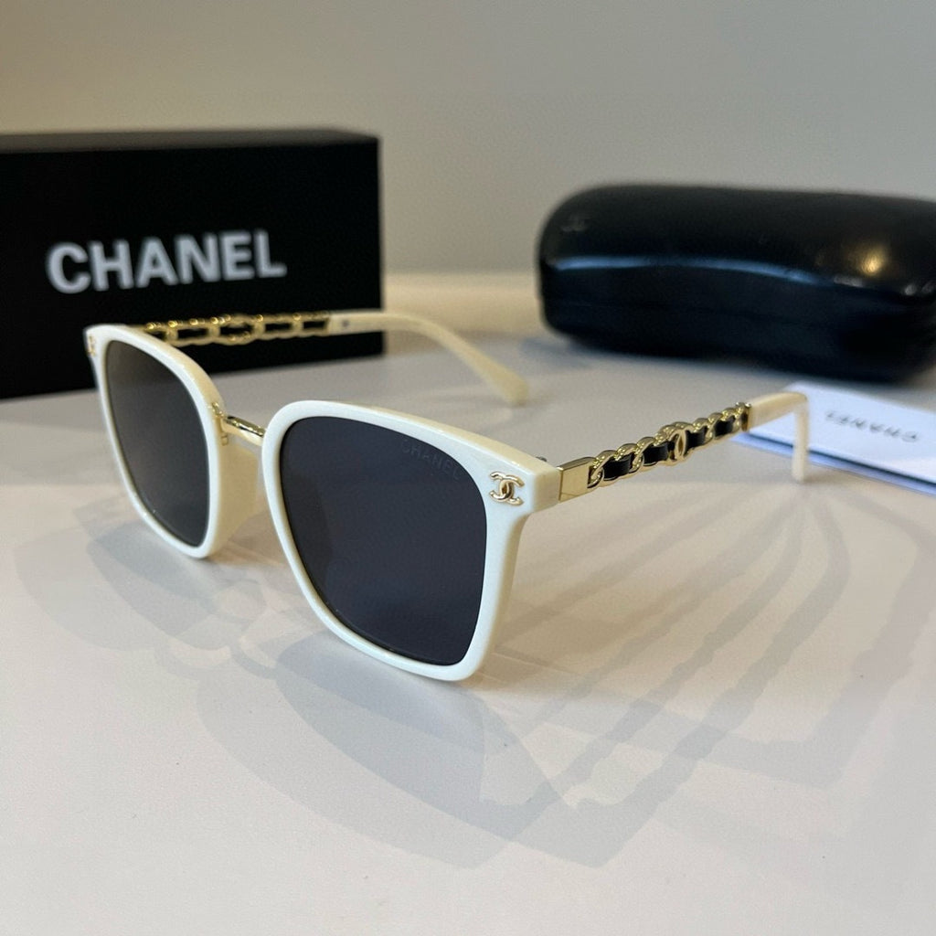 Chanel Oversized Silver Lens Sunglasses for Men & Women - 997774 - detail image 3