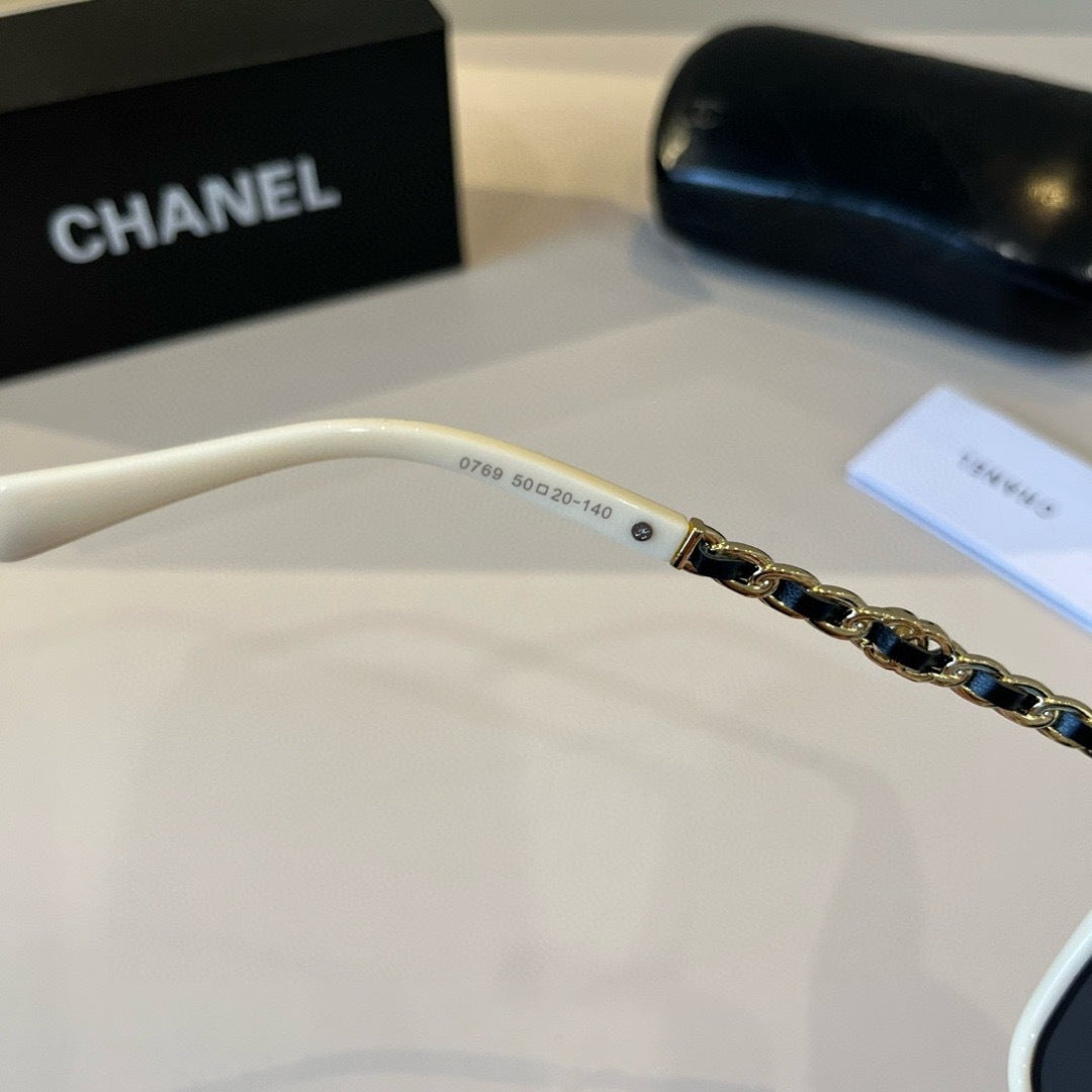 Chanel Oversized Silver Lens Sunglasses for Men & Women - 997774 - detail image 6