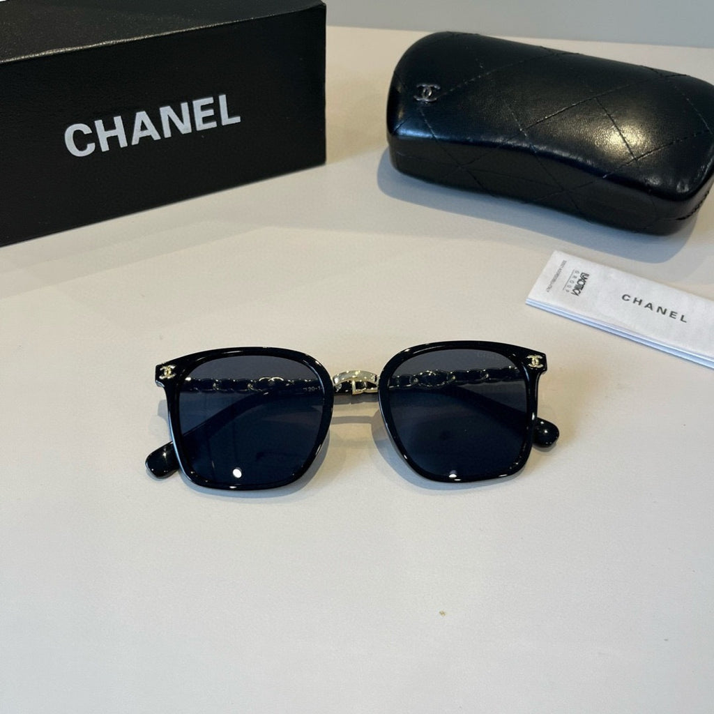 Chanel Oversized Black Lens Sunglasses for Men & Women - 997775 - detail image 9