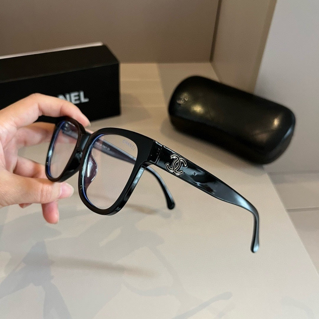 Chanel Blue-Light Fashion Silver Lens Sunglasses for Men & Women - 358112 - detail image 4