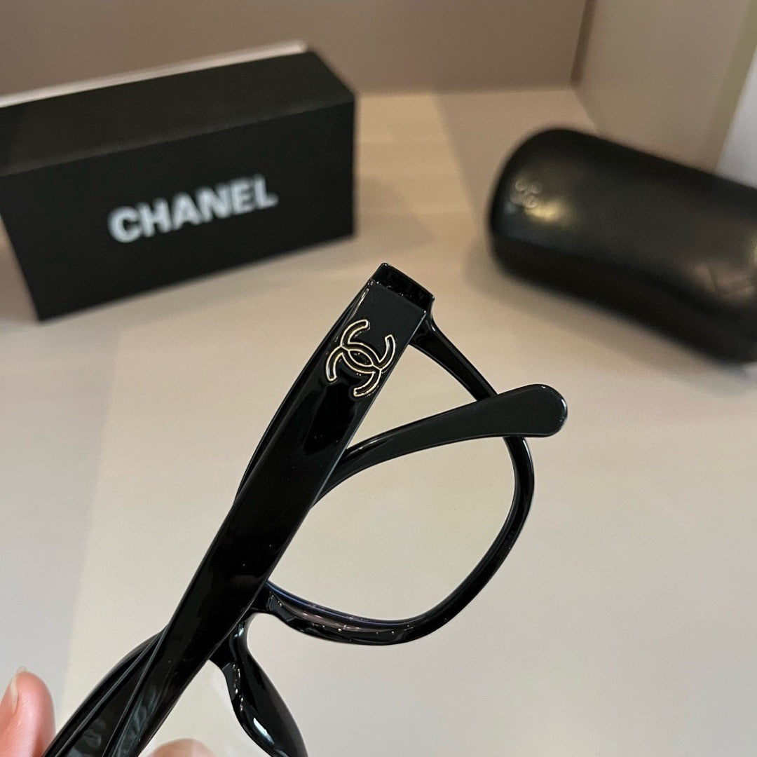 Chanel Blue-Light Fashion Silver Lens Sunglasses for Men & Women - 358112 - detail image 9