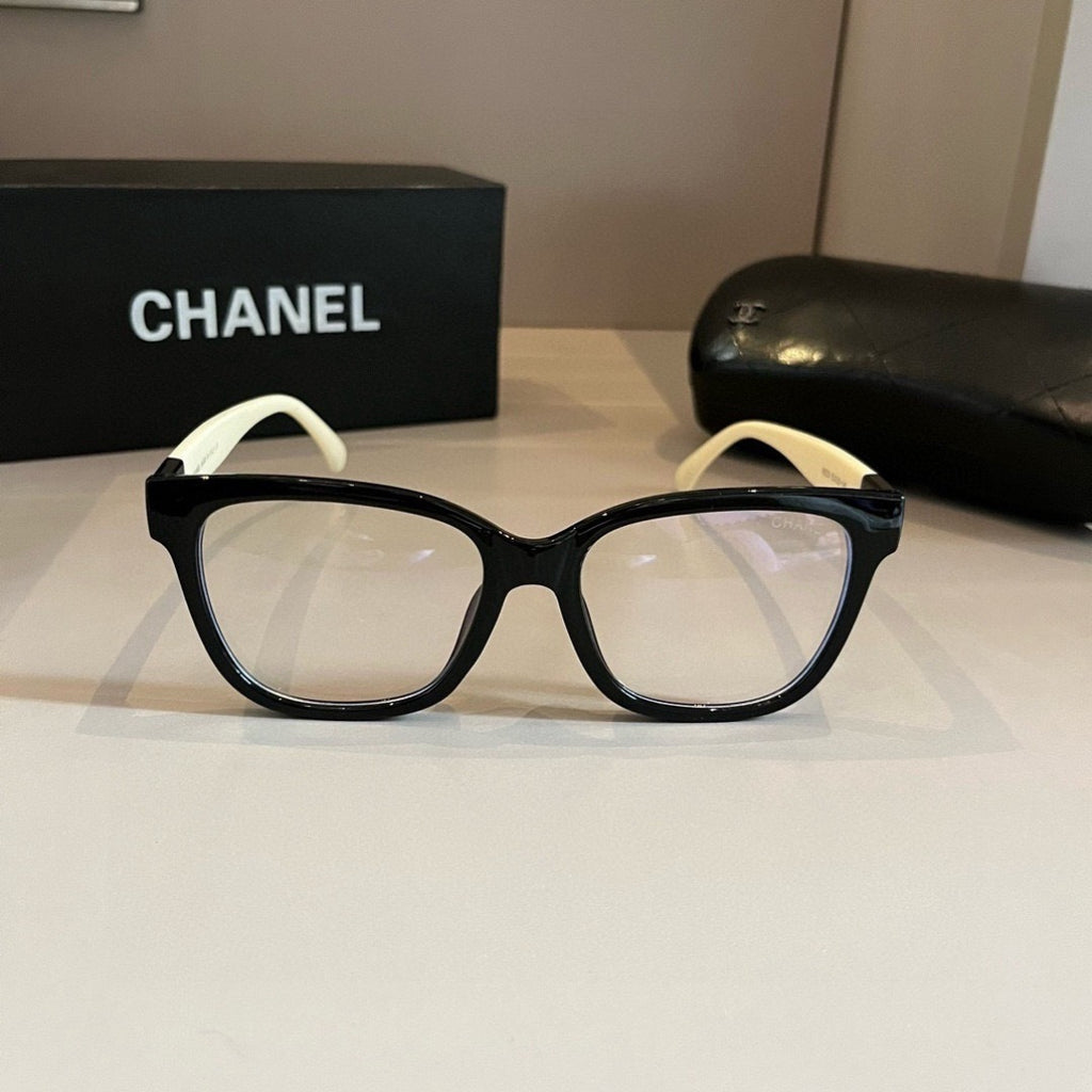 Chanel Blue-Light Fashion Silver Lens Sunglasses for Men & Women - 358113 - detail image 2