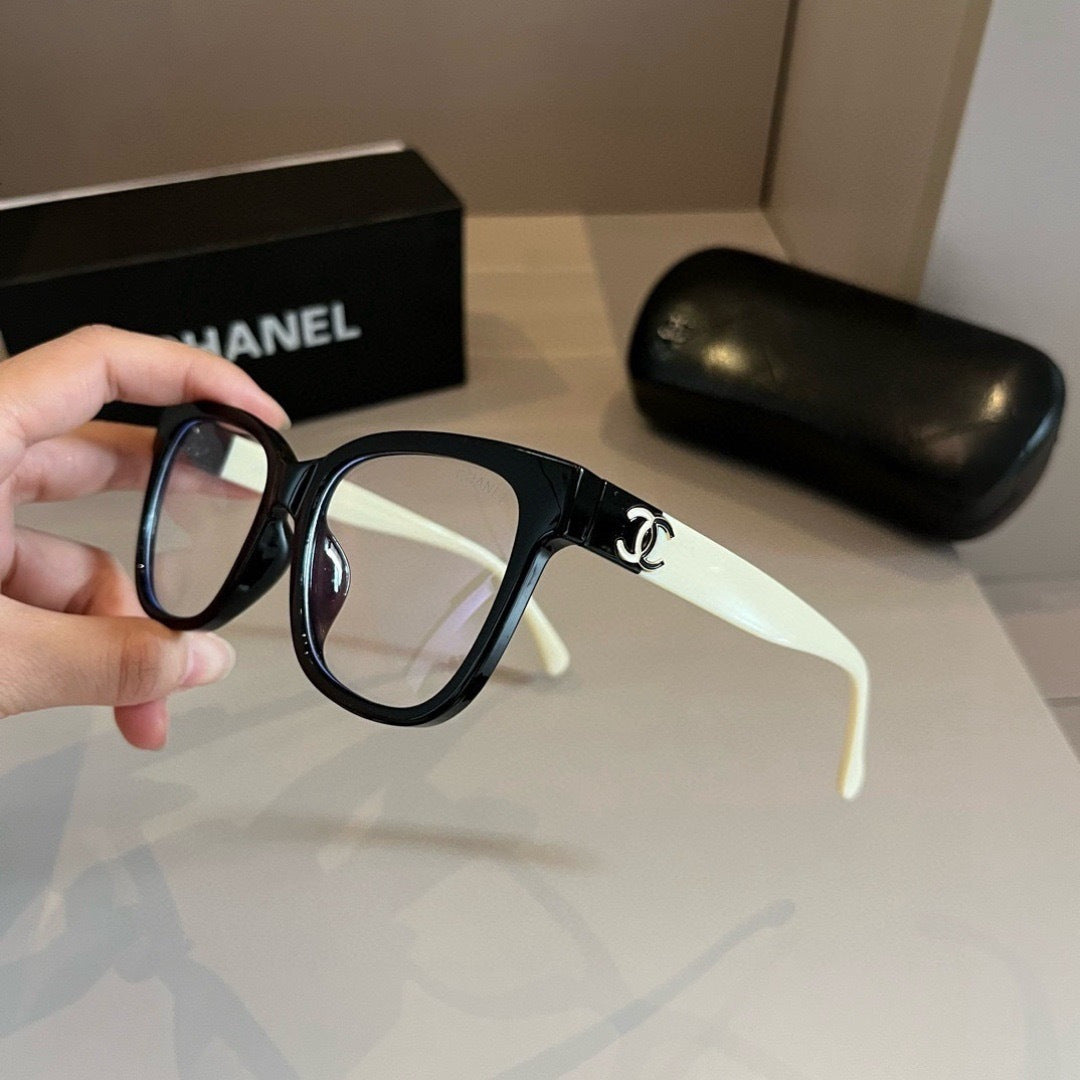 Chanel Blue-Light Fashion Silver Lens Sunglasses for Men & Women - 358113 - detail image 4