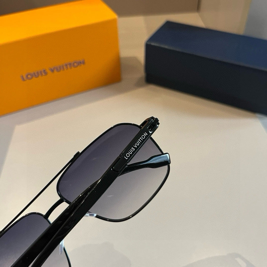 Louis Vuitton Metal Aviator Gold Lens Sunglasses for Men & Women - 933786 - detail image 7