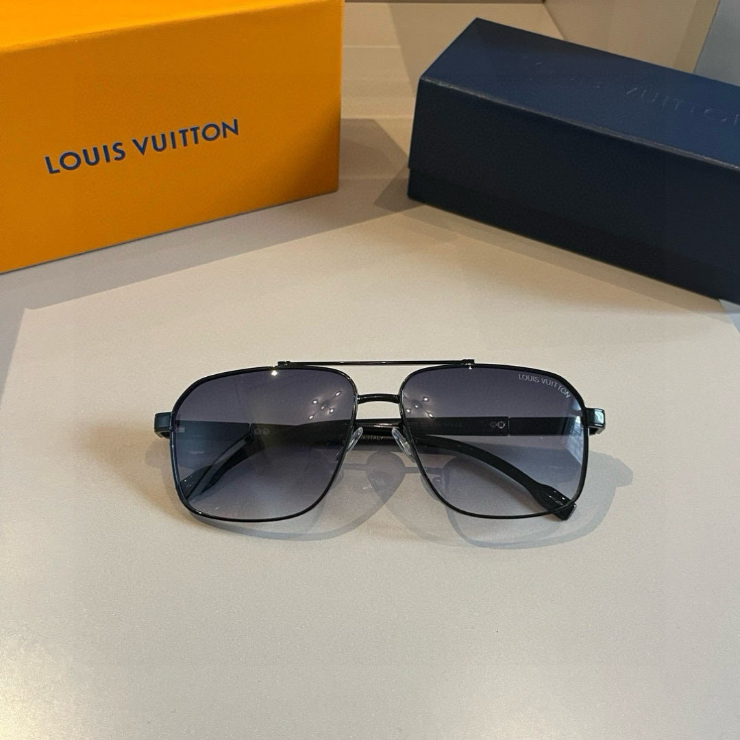 Louis Vuitton Metal Aviator Gold Lens Sunglasses for Men & Women - 933786 - detail image 2