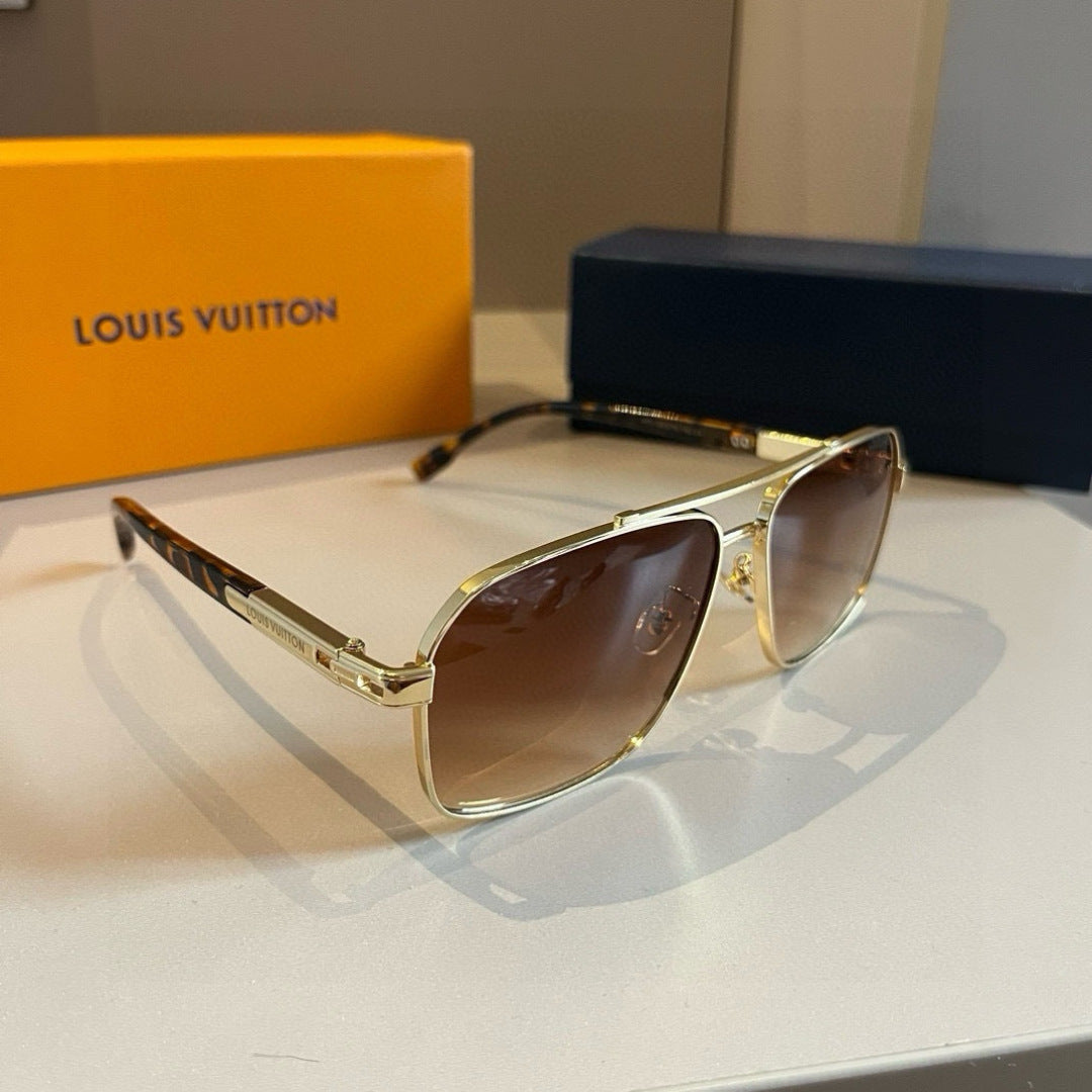 Louis Vuitton Metal Aviator Gold Lens Sunglasses for Men & Women - 933787
