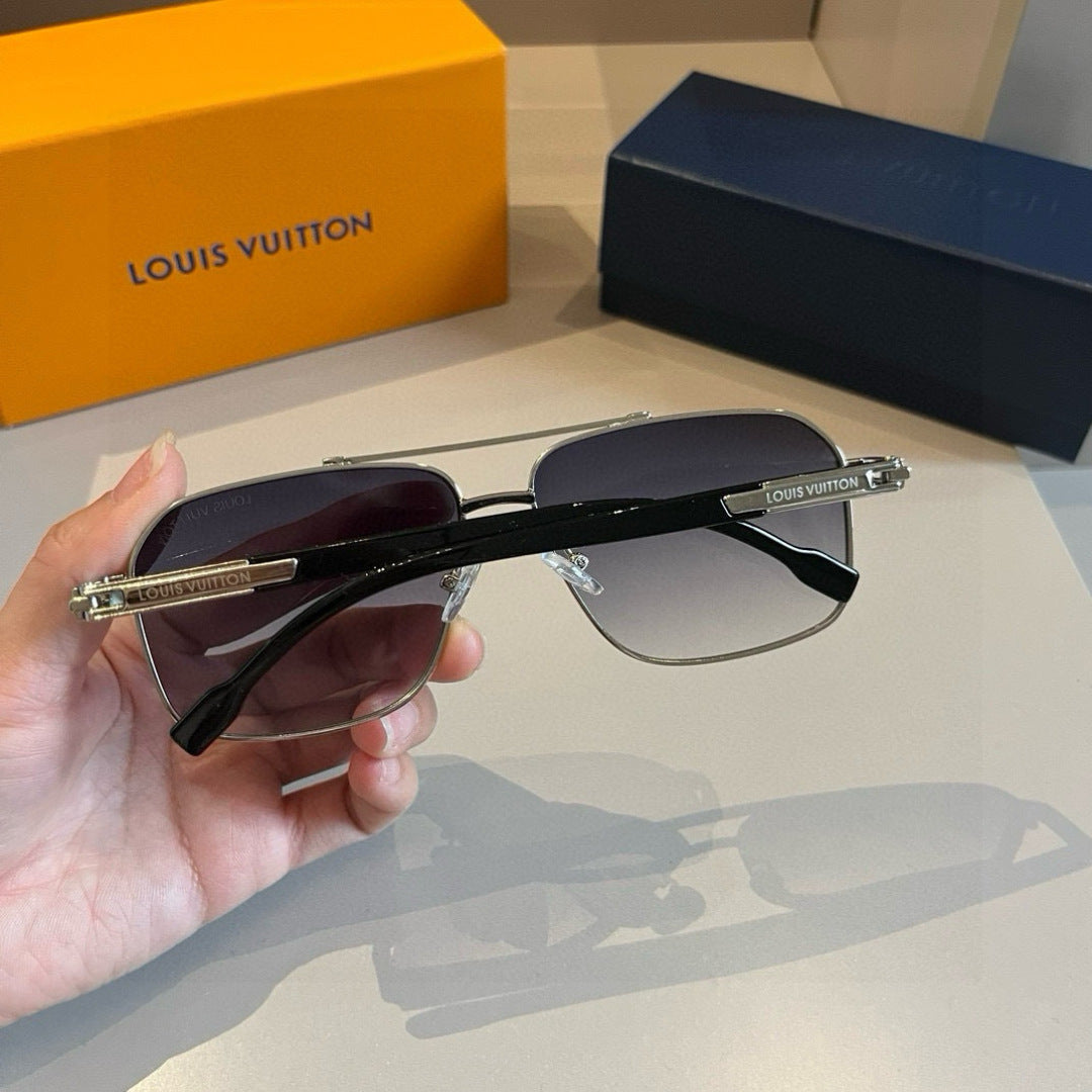Louis Vuitton Metal Aviator Gold Lens Sunglasses for Men & Women - 933788 - detail image 6