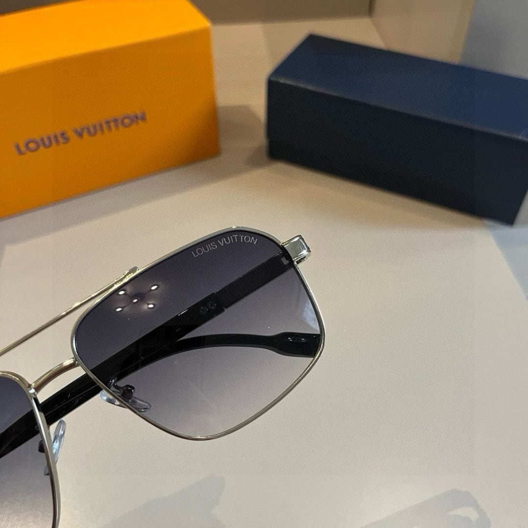 Louis Vuitton Metal Aviator Gold Lens Sunglasses for Men & Women - 933788 - detail image 5