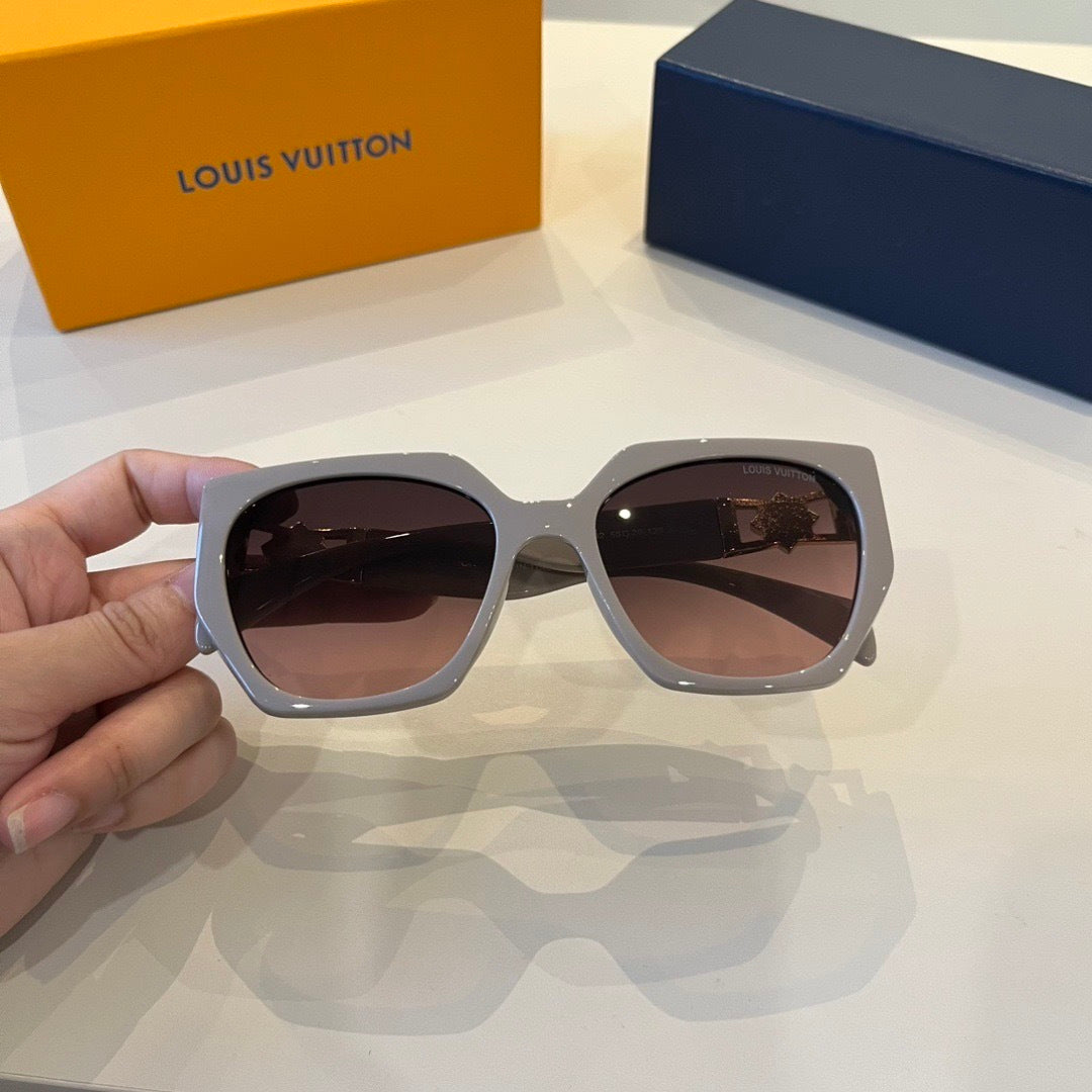 Louis Vuitton Fashion Silver Lens Sunglasses for Men & Women - 933791 - detail image 4