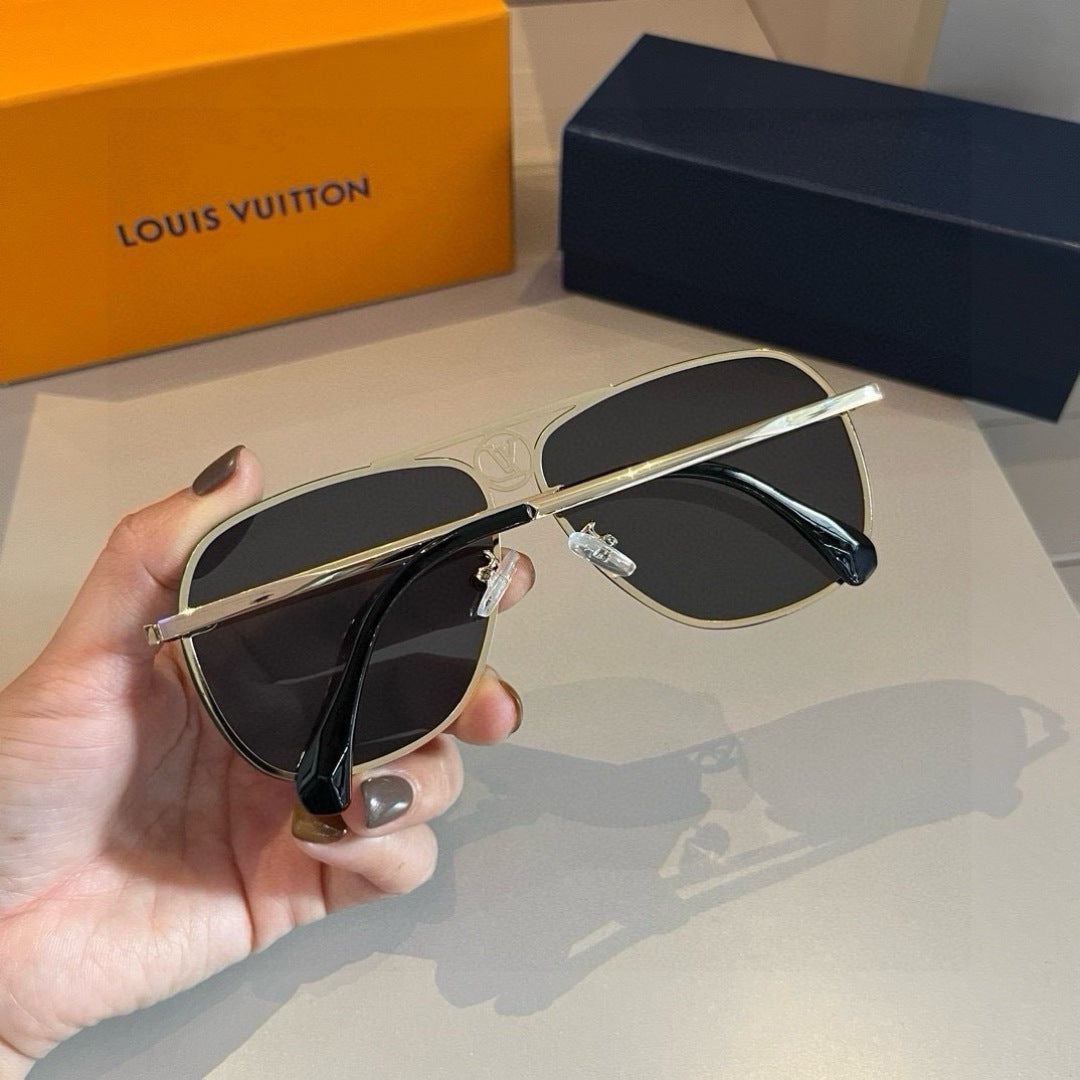 Louis Vuitton Metal Aviator Gold Lens Sunglasses for Men & Women - 933794 - detail image 7