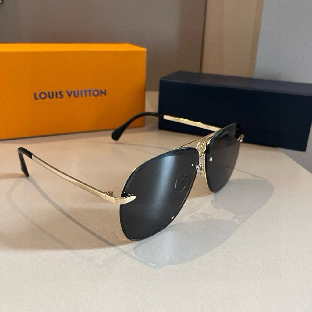 Louis Vuitton Metal Aviator Gold Lens Sunglasses for Men & Women - 933794