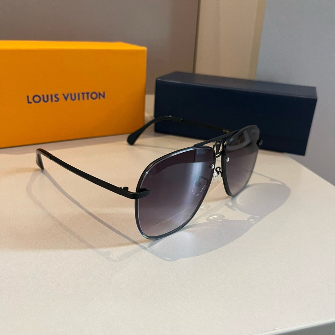 Louis Vuitton Metal Aviator Gold Lens Sunglasses for Men & Women - 933795