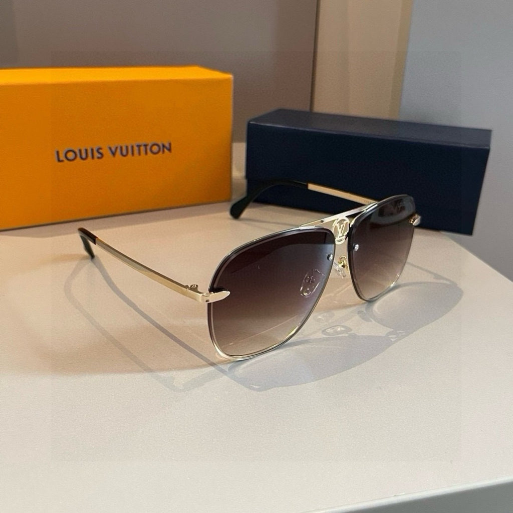 Louis Vuitton Metal Aviator Gold Lens Sunglasses for Men & Women - 933796