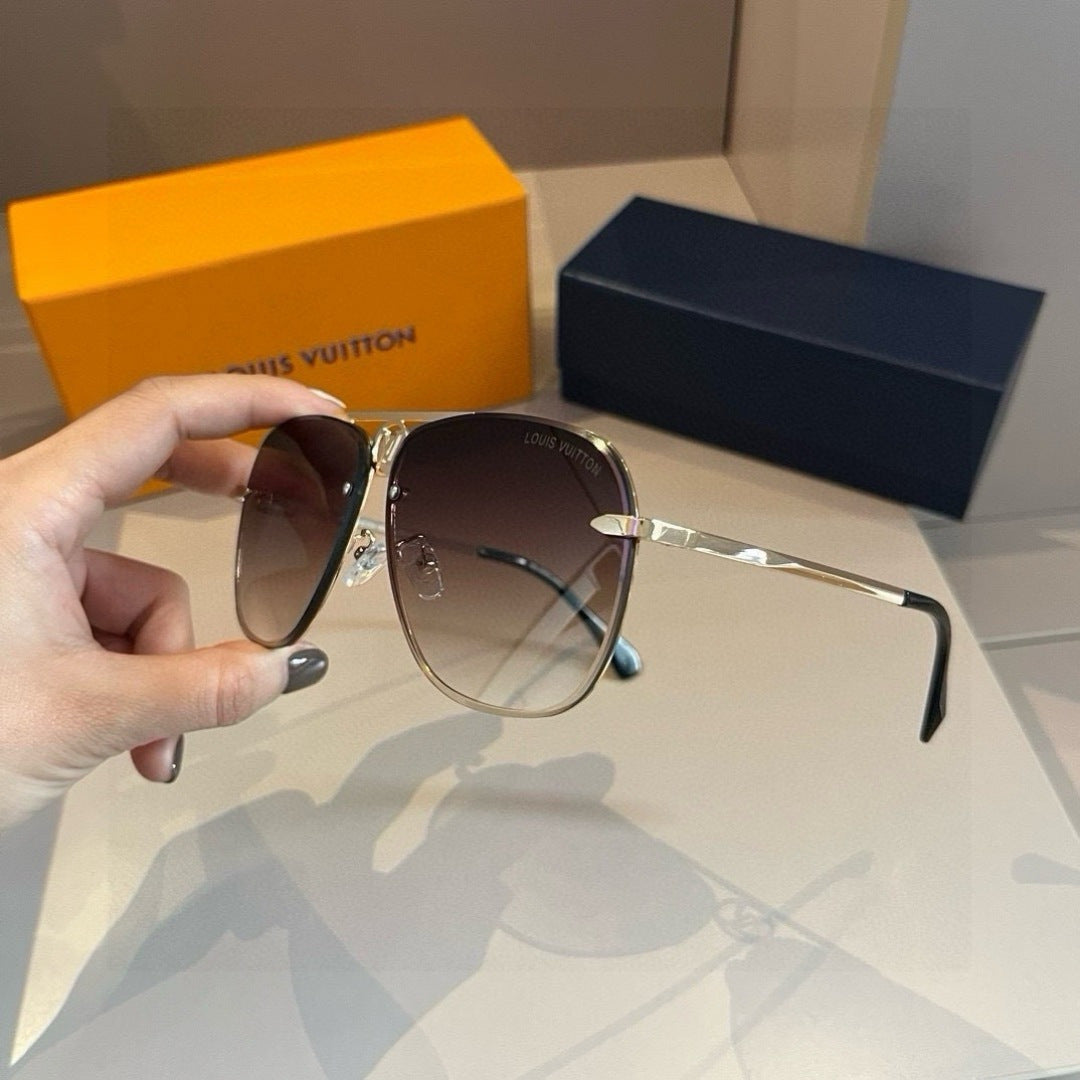 Louis Vuitton Metal Aviator Gold Lens Sunglasses for Men & Women - 933796 - detail image 4