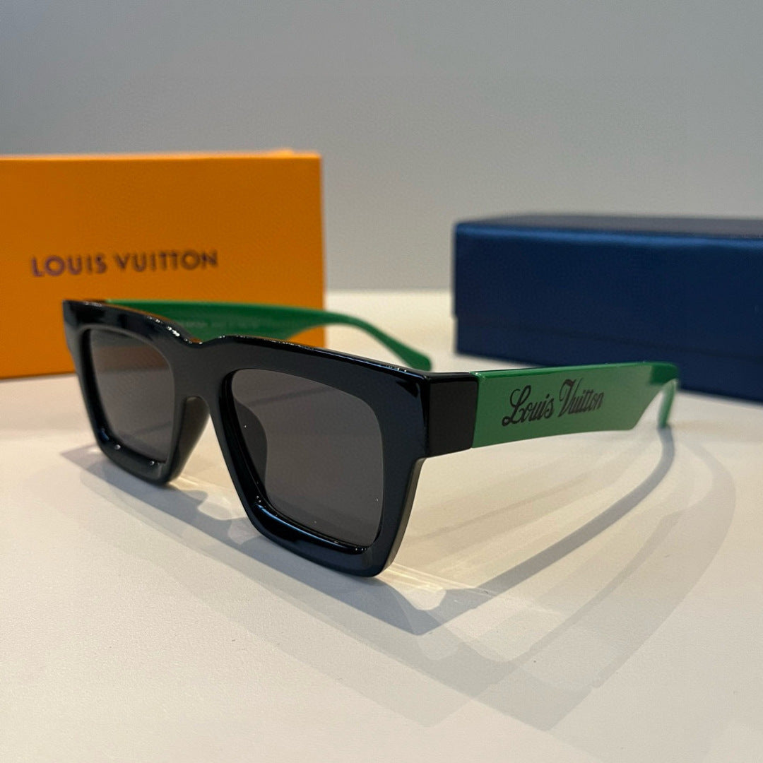 Louis Vuitton Metal Fashion Black Lens Sunglasses for Men & Women - 933803 - detail image 3
