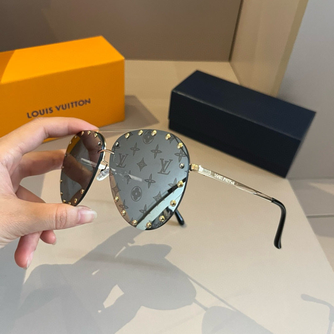 Louis Vuitton Metal Aviator Gold Lens Sunglasses for Men & Women - 448677 - detail image 2