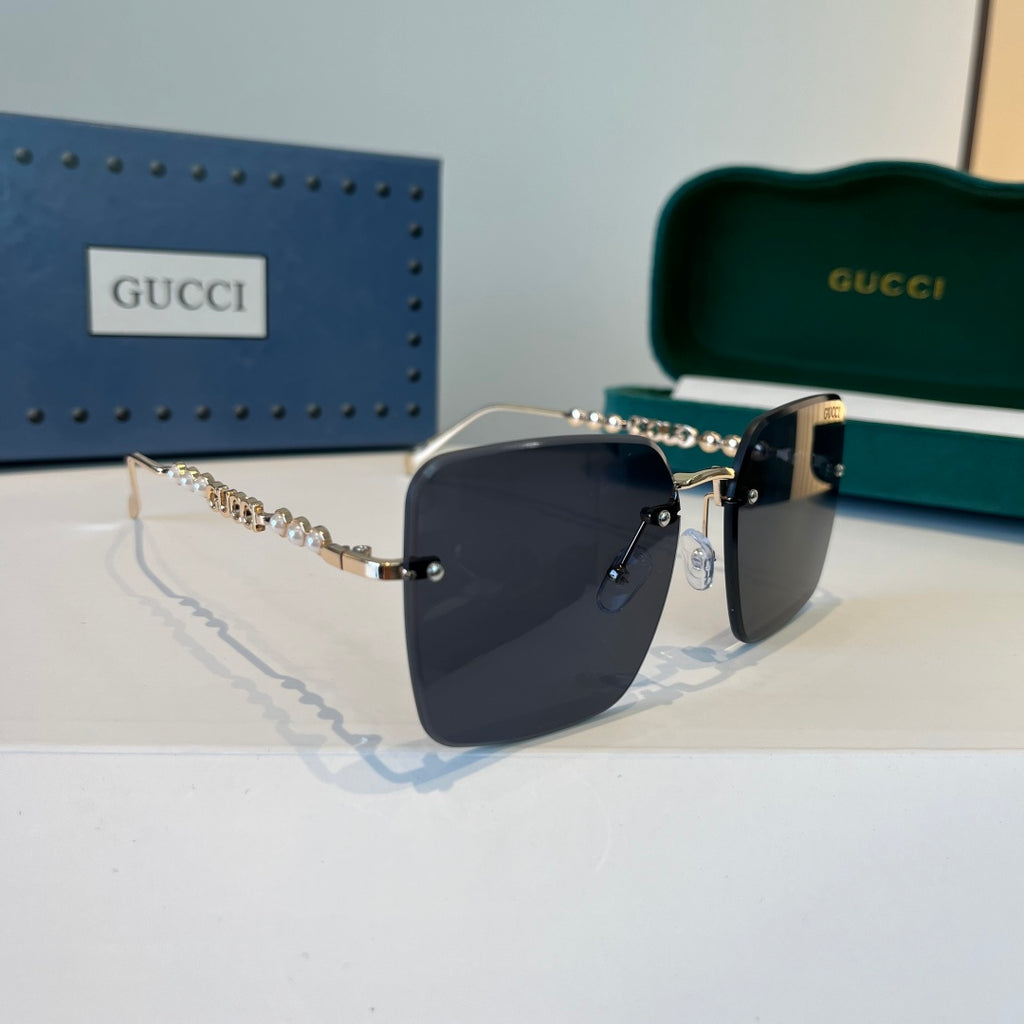 Gucci Oversized Silver Lens Sunglasses for Women - 866912