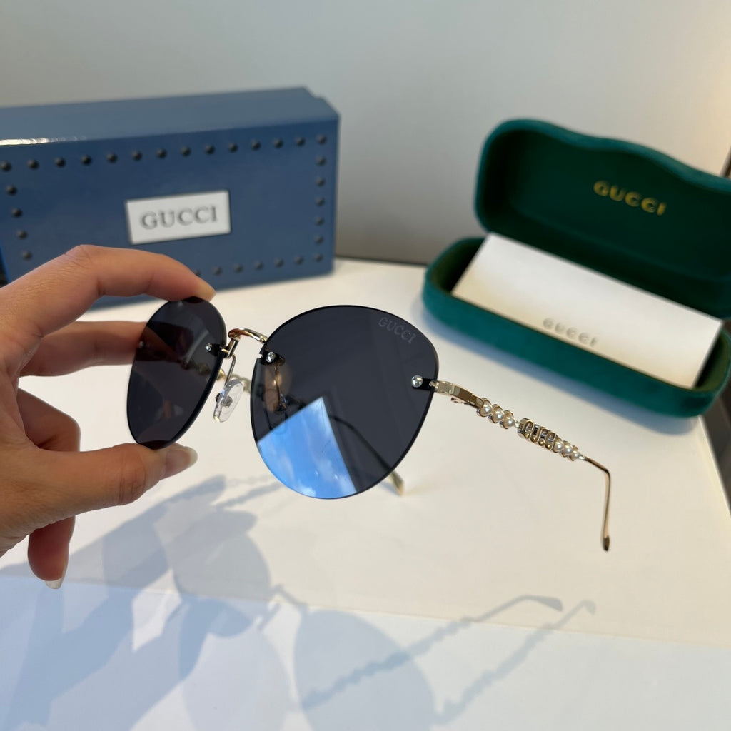 Gucci Oversized Silver Lens Sunglasses for Women - 997567 - detail image 4