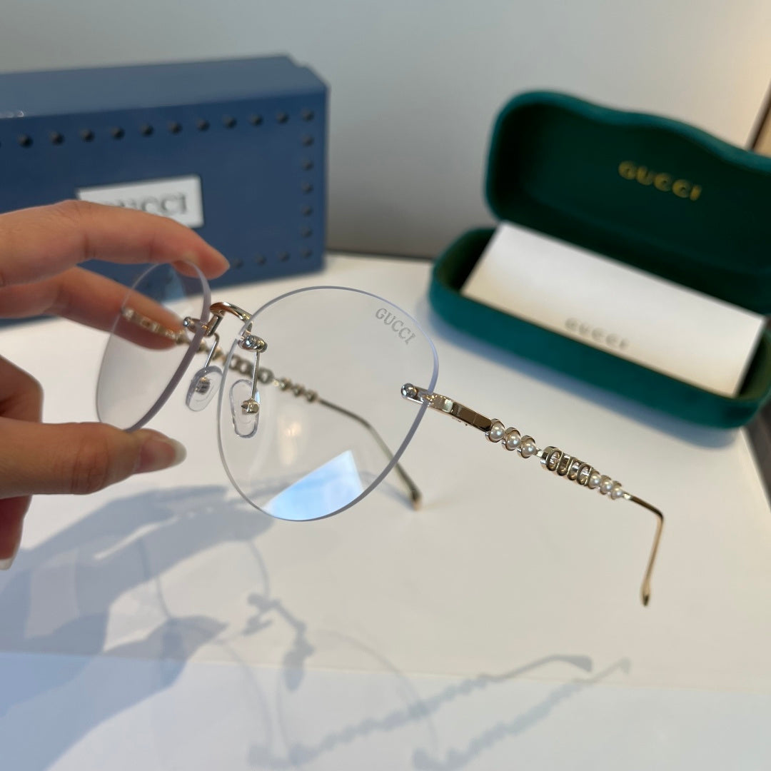 Gucci Oversized Silver Lens Sunglasses for Women - 398297 - detail image 4