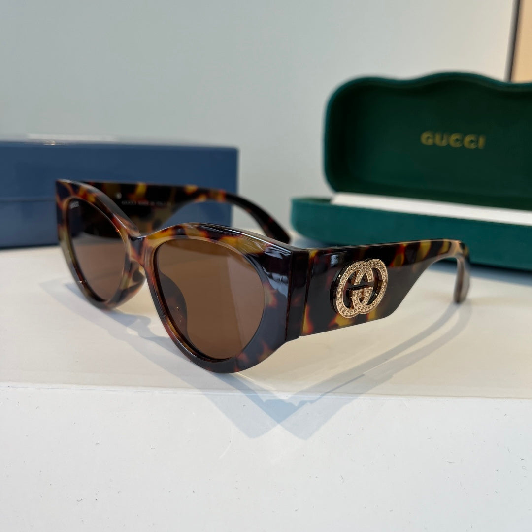 Gucci Cat-Eye Black Lens Sunglasses for Men & Women - 866923 - detail image 2