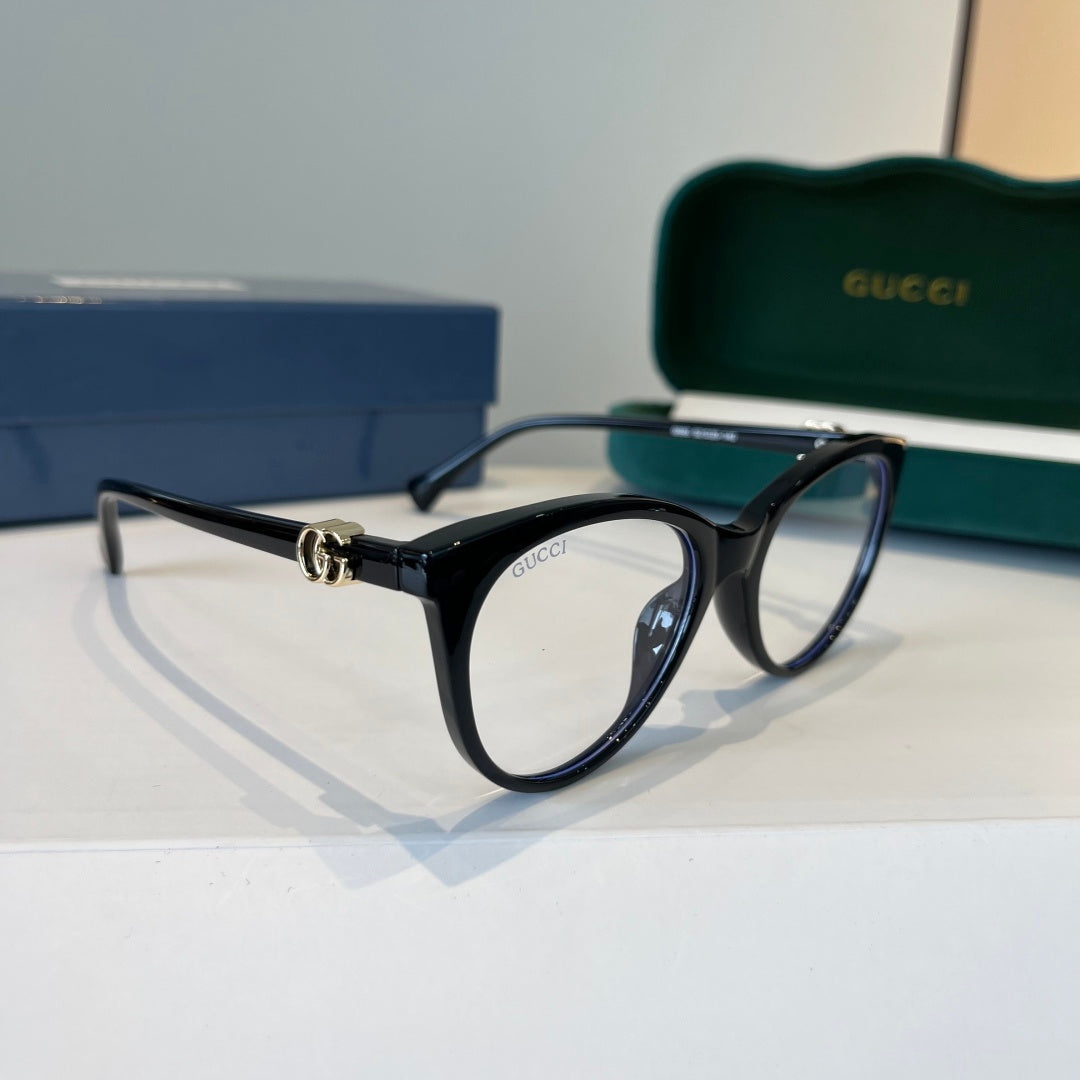 Gucci Fashion Silver Lens Sunglasses for Men & Women - 997663