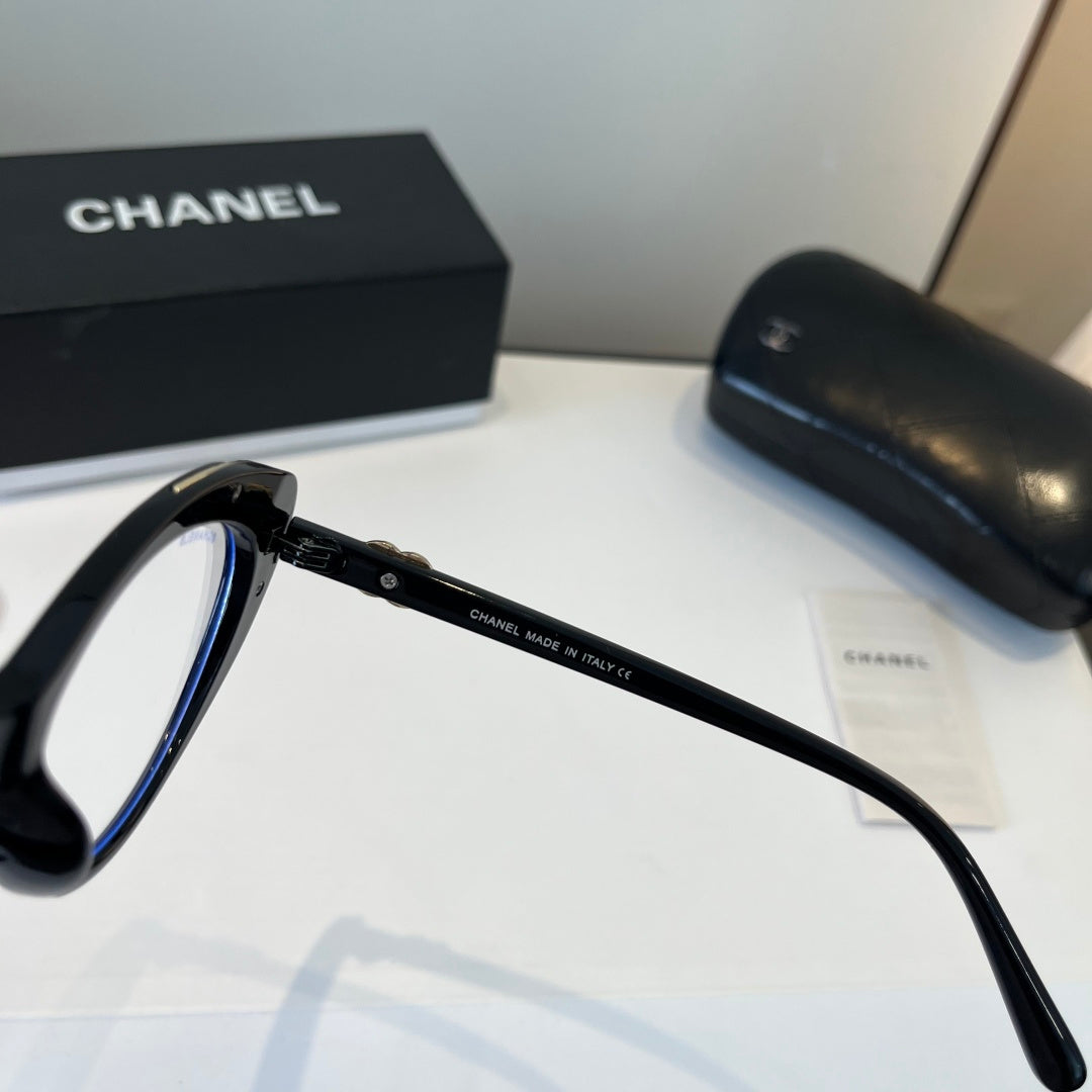 Chanel Cat-Eye Silver Lens Sunglasses for Men & Women - 866989 - detail image 5