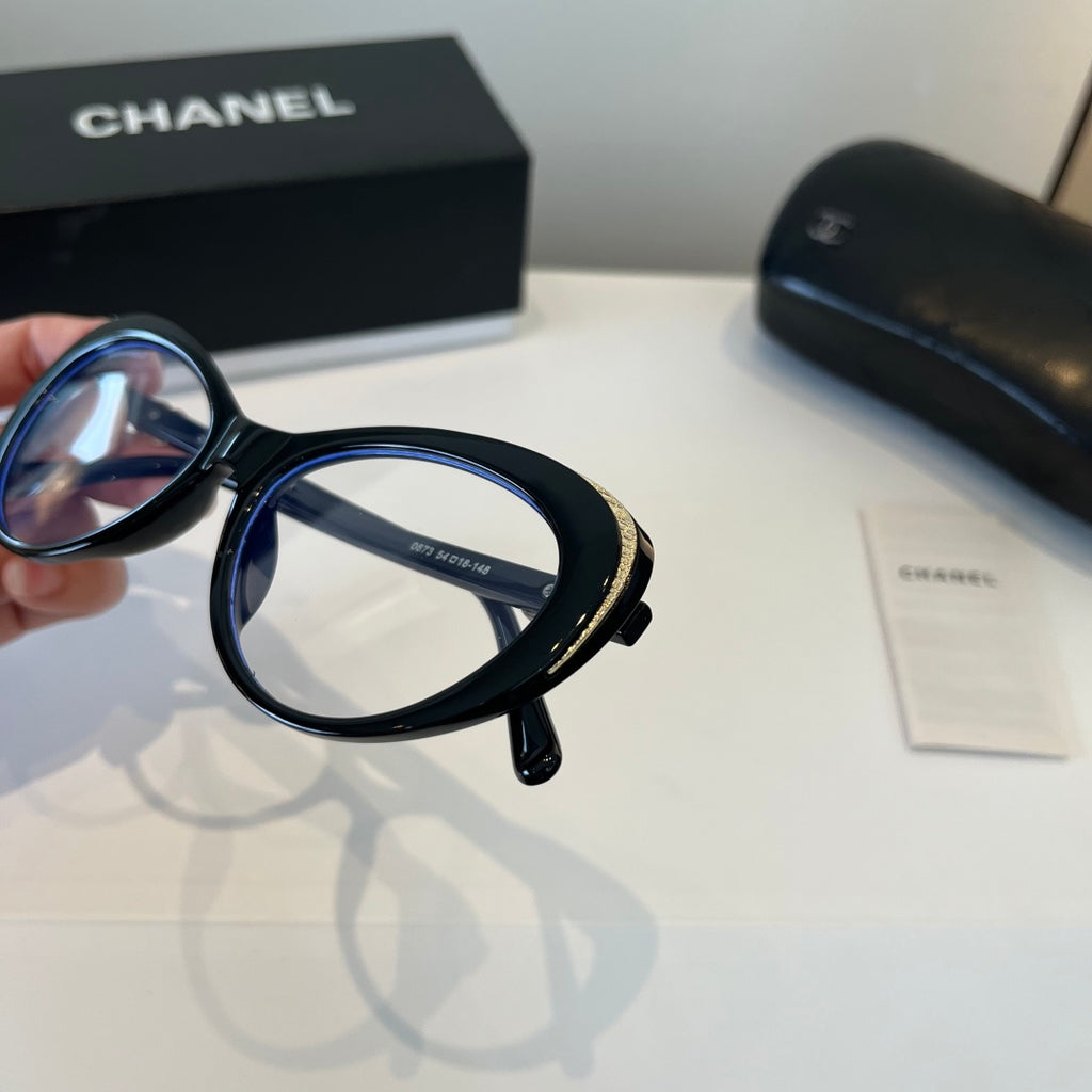 Chanel Cat-Eye Silver Lens Sunglasses for Men & Women - 866989 - detail image 9