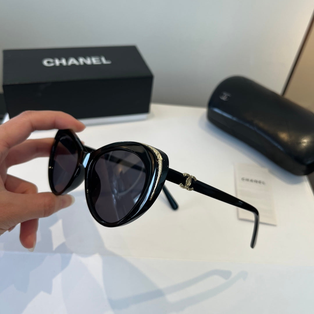 Chanel Cat-Eye Black Lens Sunglasses for Men & Women - 866990 - detail image 4