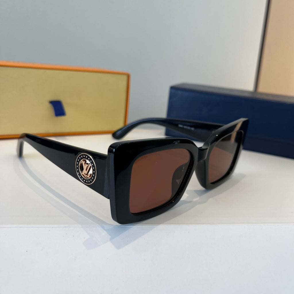 Louis Vuitton Fashion Black Lens Sunglasses for Men & Women - 866868