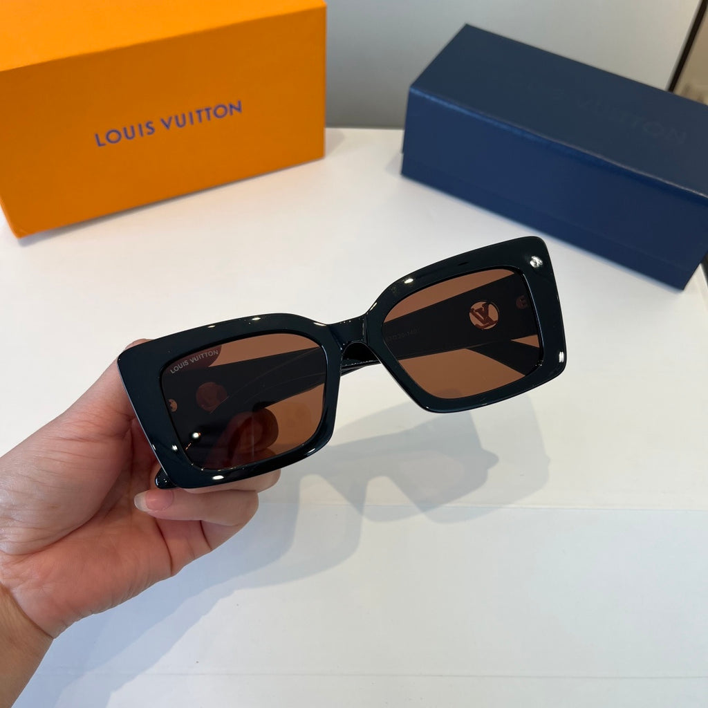 Louis Vuitton Fashion Black Lens Sunglasses for Men & Women - 866868 - detail image 9