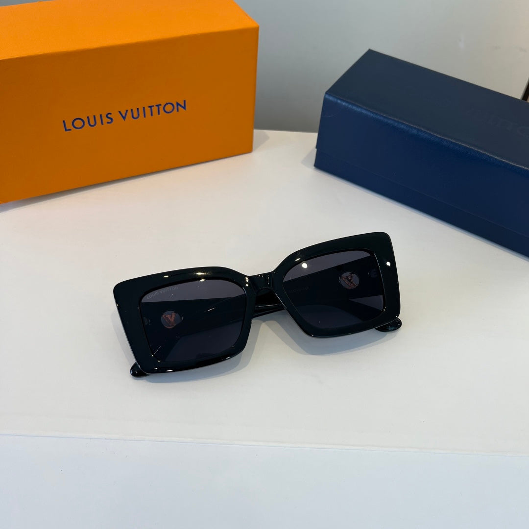Louis Vuitton Fashion Black Lens Sunglasses for Men & Women - 866869 - detail image 11